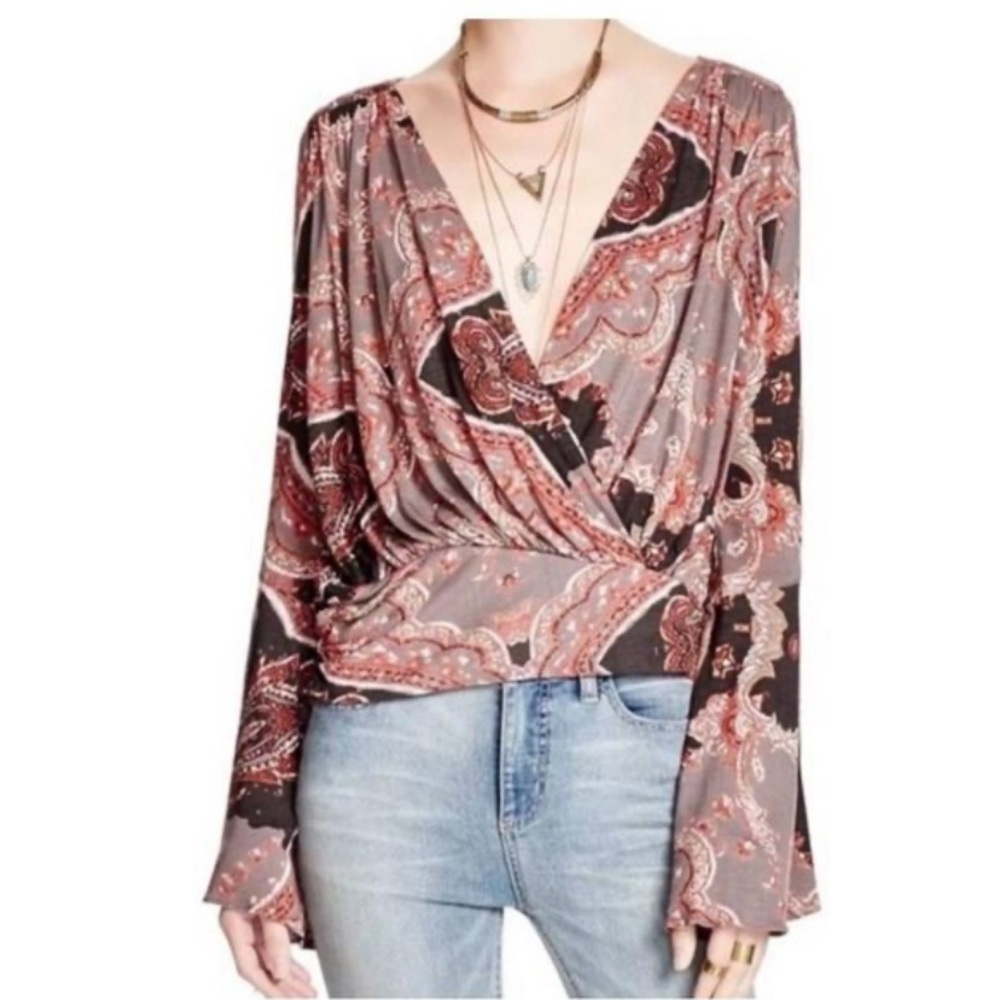 Free People NWT Fiona Paisley Boho Bell Sleeve Top M Hippie Chic Retro